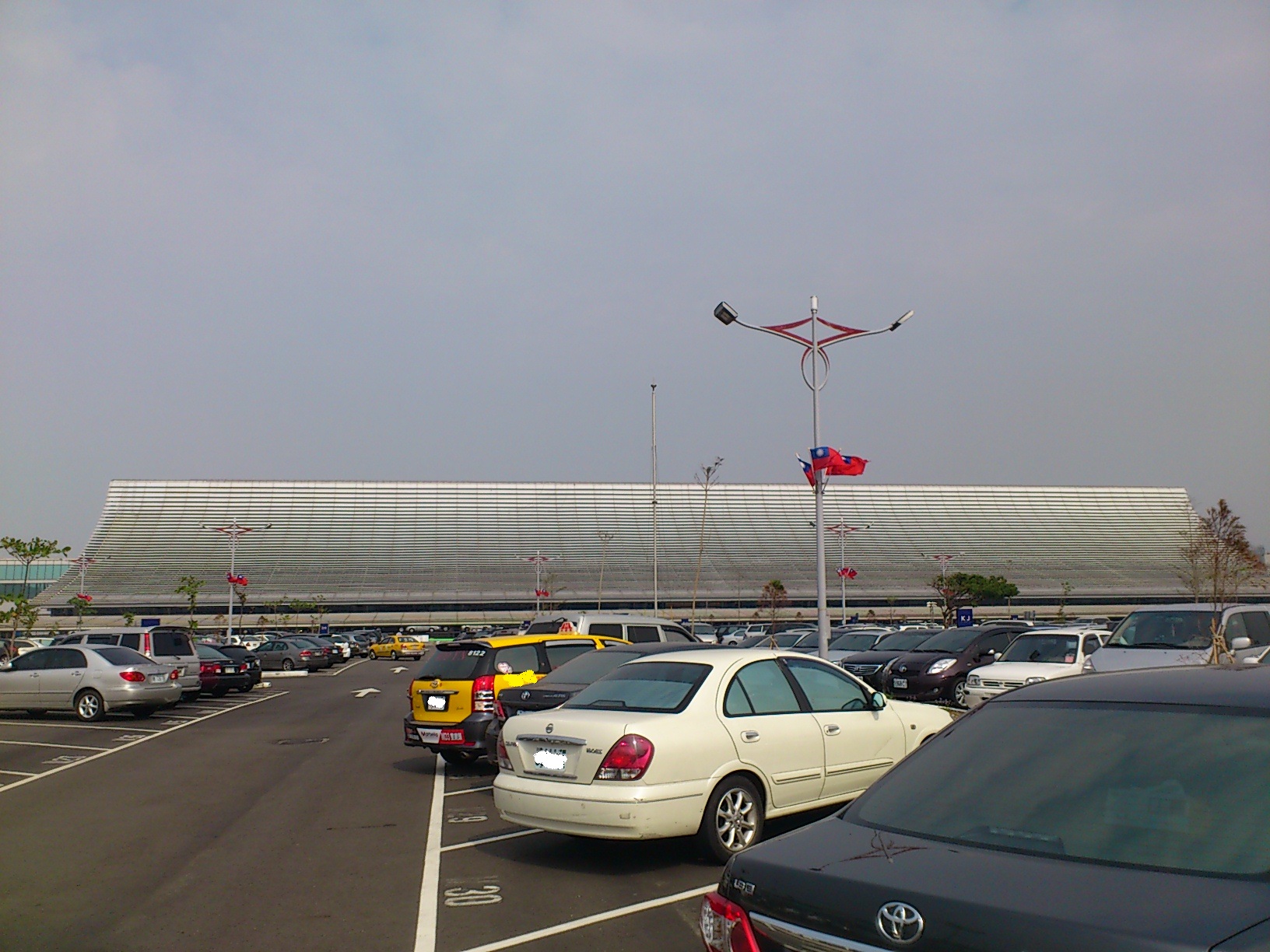 Terminal Bandara Internasional Taoyuan Taiwan tempat kedatangan pekerja migran