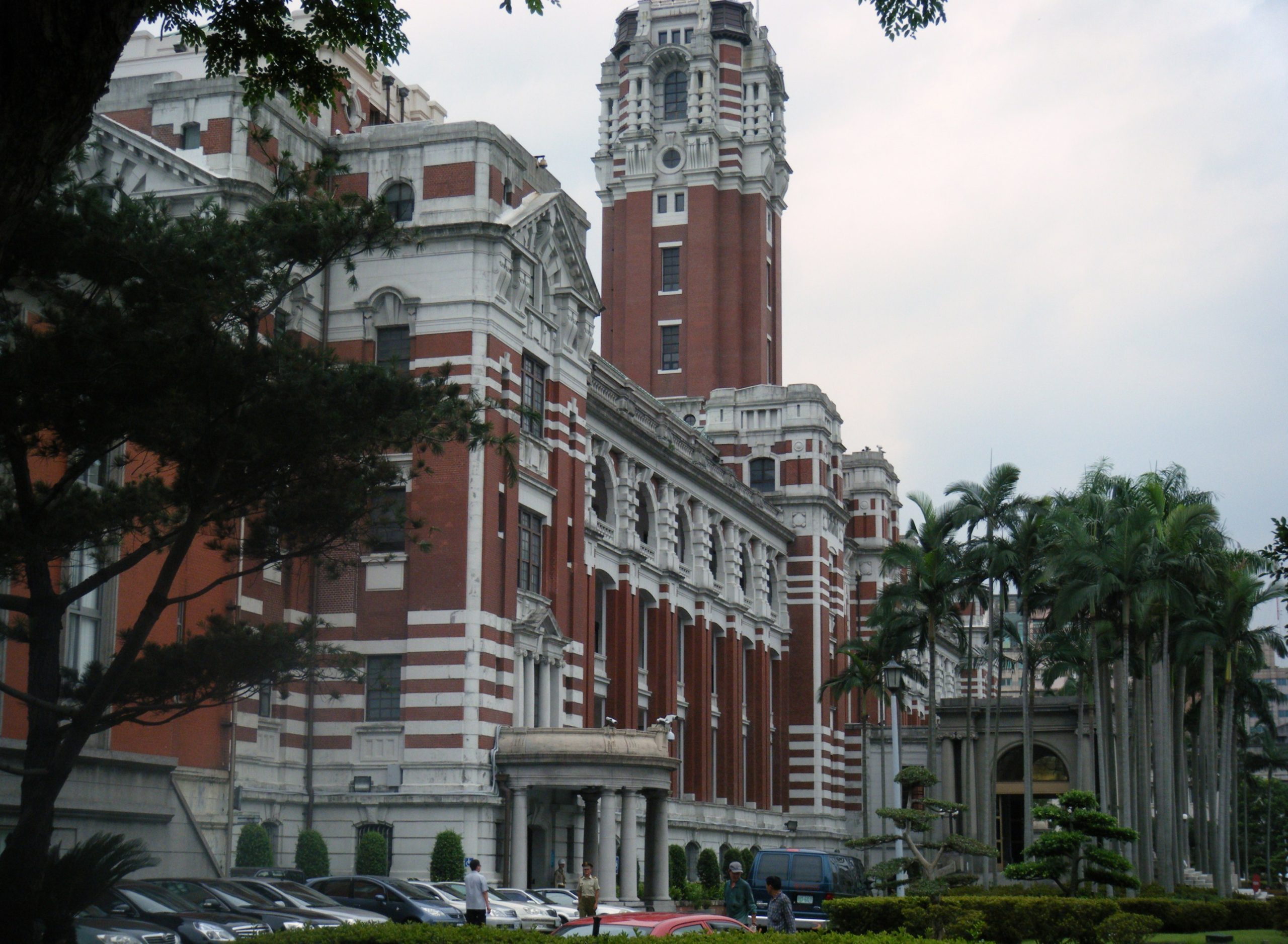 Gedung Kantor Kepresidenan Taiwan di Taipei, tempat pemerintah Taiwan mengumumkan kebijakan nasional termasuk pembubaran partai CUPP