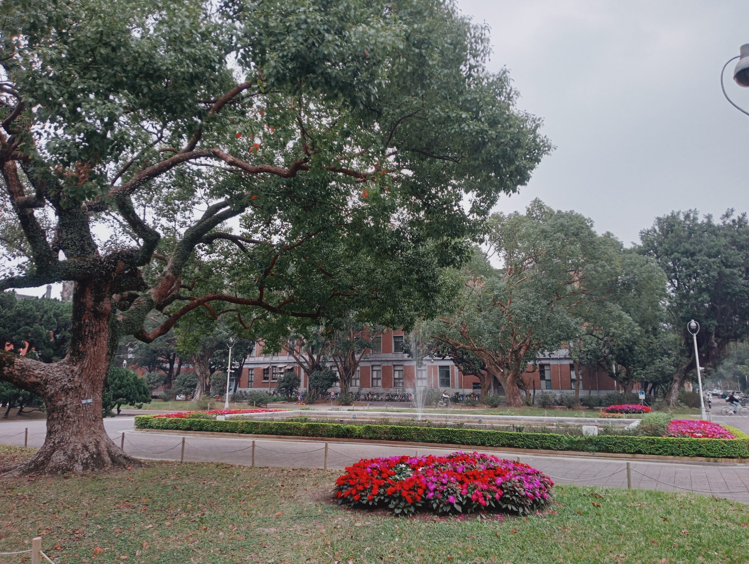 Area kampus universitas di Taiwan yang menjadi tujuan studi pelajar asing termasuk dari Indonesia